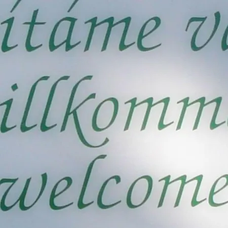 Willa Obora 827