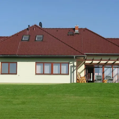 Obora 827 别墅 Nová Bystřice