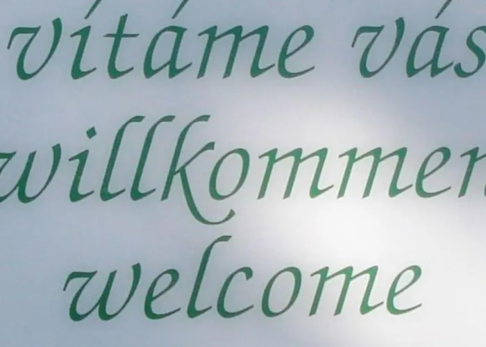Willa Obora 827